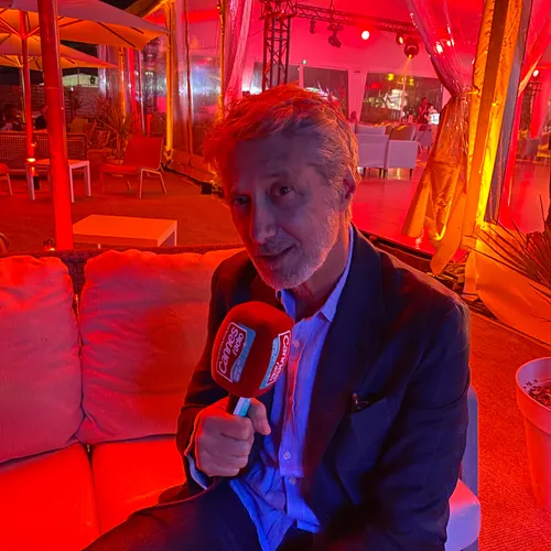 LA CHRONIQUE CANNES RADIO / LA PLAGE BY LES ENFANTS GATES