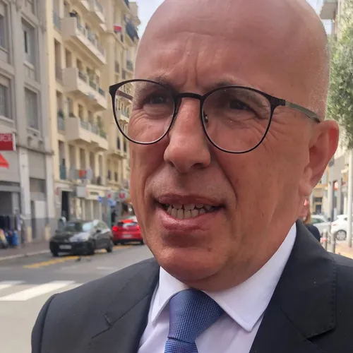 16/12/22 : Eric Ciotti promet de rester plus que jamais présent...