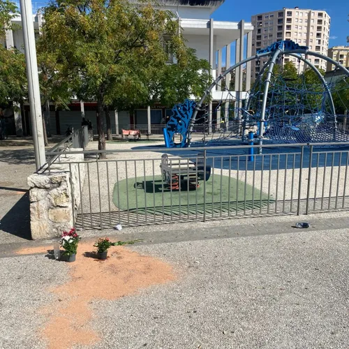 Nice : Hommage place Masséna après la fusillade des Moulins : deux...