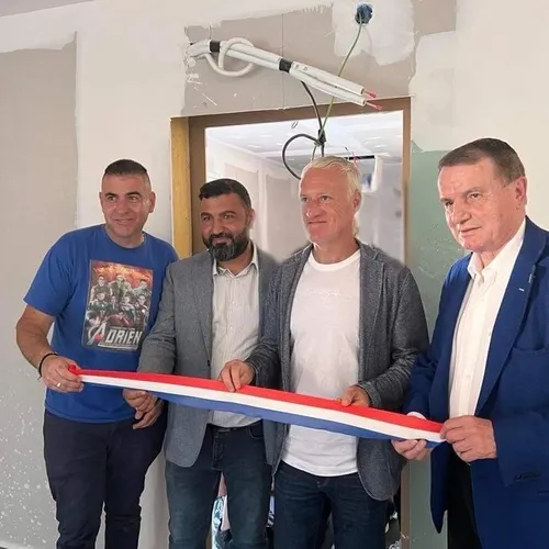 4/07/22 : Visite des futurs locaux de l’association Adrien à...