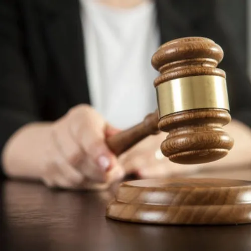 Un homme condamné à 8 mois de prison avec sursis pour voyeurisme