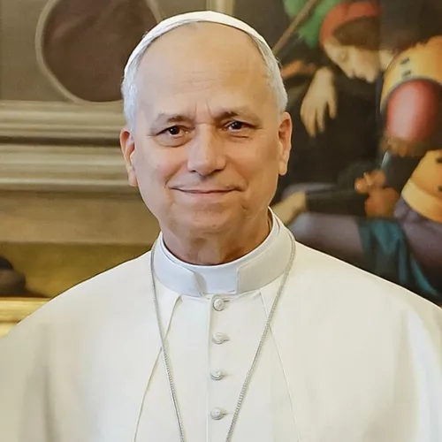 Le pape Léon XIV opéré du poumon : le Vatican confirme une tumeur...