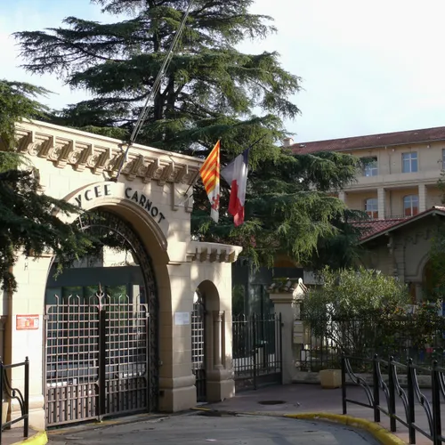 Blocage des lycées : liste des 24 établissements azuréens fermés 