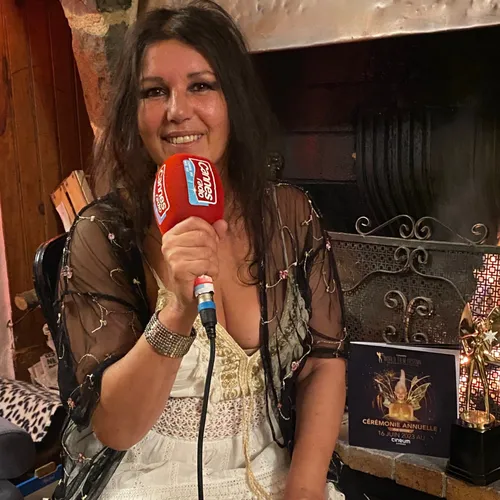 L'INVITEE CANNES RADIO :  NATHALIE CARDONE