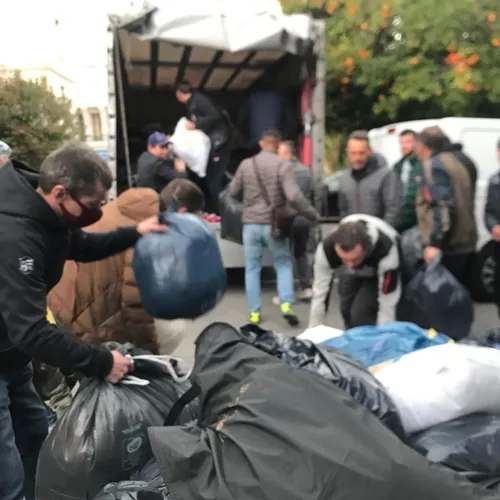 28/02/22 : La solidarité des azuréens au peuple ukrainien en proie...