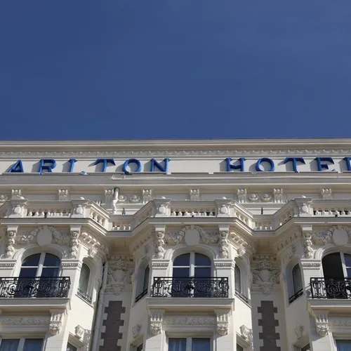 13/03/23 : La réouverture aujourd’hui du Carlton