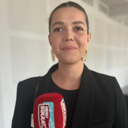 L'INVITEE CANNES RADIO : Chloé MARTIN, lauréate du trophée...