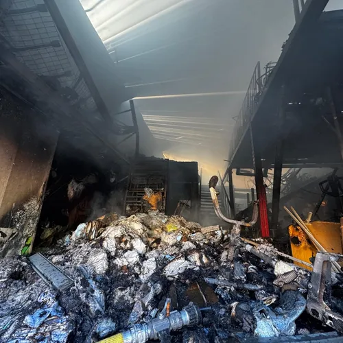 Pégomas :  un incendie a détruit hier matin 2 500 m2 de surface...