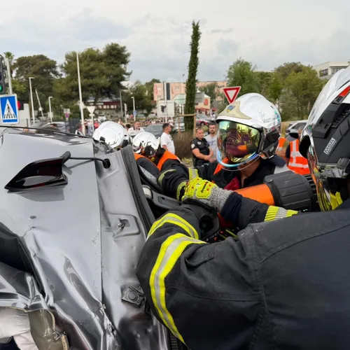 Antibes : un spectaculaire carambolage impliquant une vingtaine de...