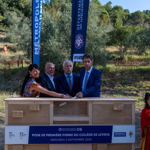 Levens : la première pierre du futur collège a été posée