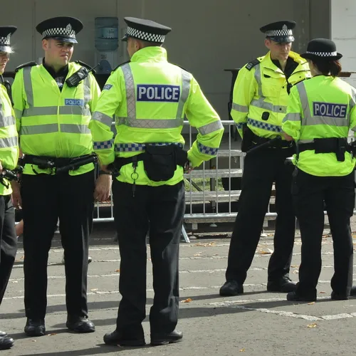 Affaire Epstein : le prince Andrew arrêté pour “faute dans...