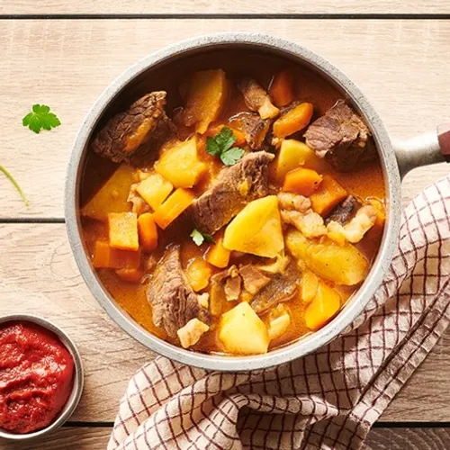 Goulash de bœuf à la hongroise