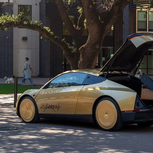 Tesla lance son premier véhicule entièrement autonome