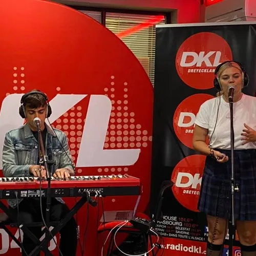 Louane sur DKL : réécouter son interview et ses deux titres...