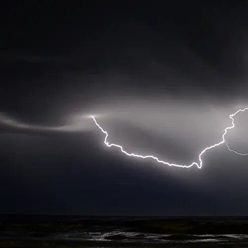 Sud-Ouest : après de violents orages, 20.000 foyers toujours privés...