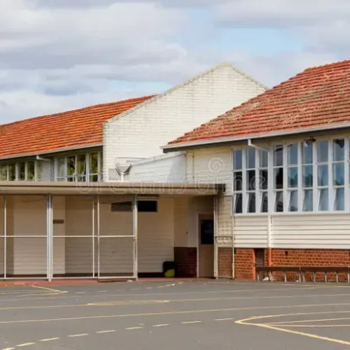 La qualité de l’air est médiocre devant les établissements scolaires