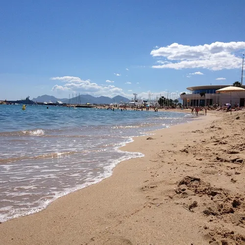 Cannes / Mandelieu : fermeture préventive des plages pour raisons...