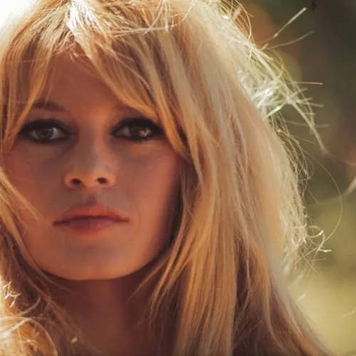 Obsèques de Brigitte Bardot : Saint-Tropez rend un dernier hommage...