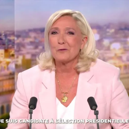 Présidentielle 2027 : Marine Le Pen maintient sa candidature malgré...