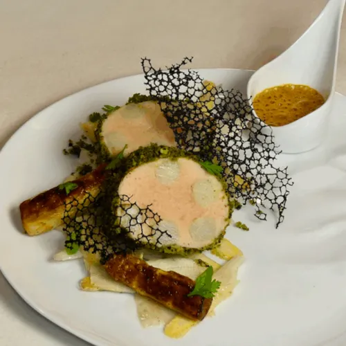 Ballottines d’asperges blanches d’Alsace et farce fine d’écrevisses...