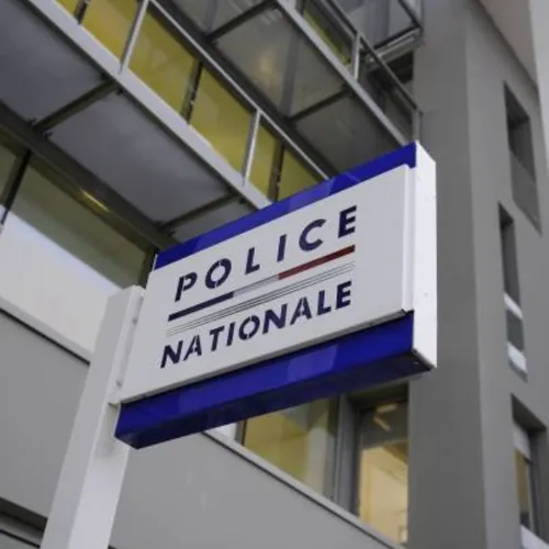 Attaque au couteau à Paris : la garde à vue du suspect levée pour...