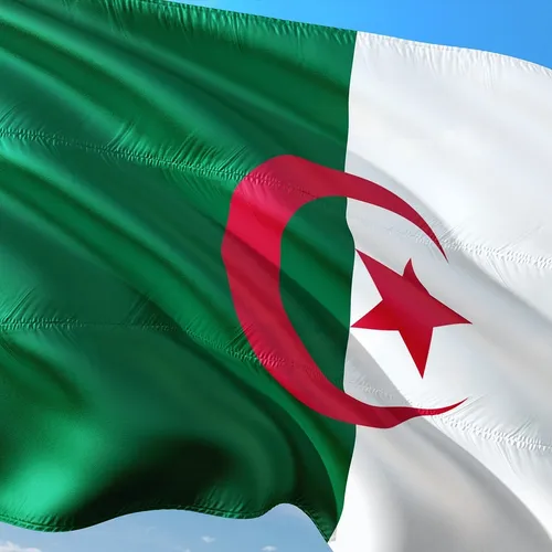 Toujours des tensions entre Paris et Alger