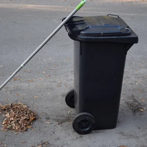 Saleté dans les rues de Nice : les habitants dénoncent une...