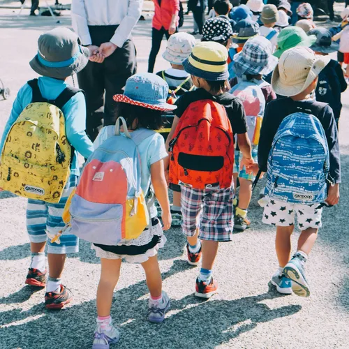 Rentrée scolaire : comment aider les enfants à retrouver un bon...