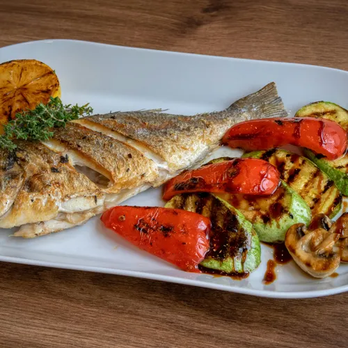 Bar grillé aux herbes