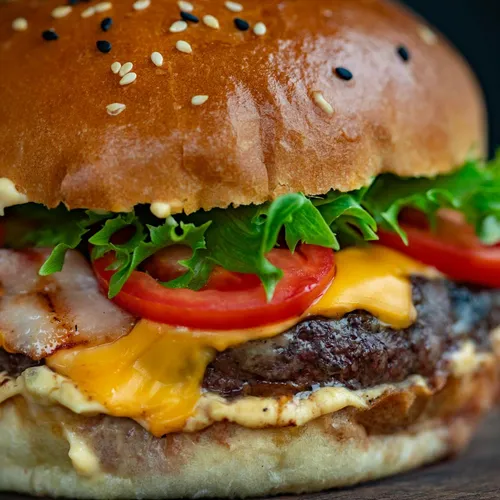 Burger au bacon et aux deux fromages