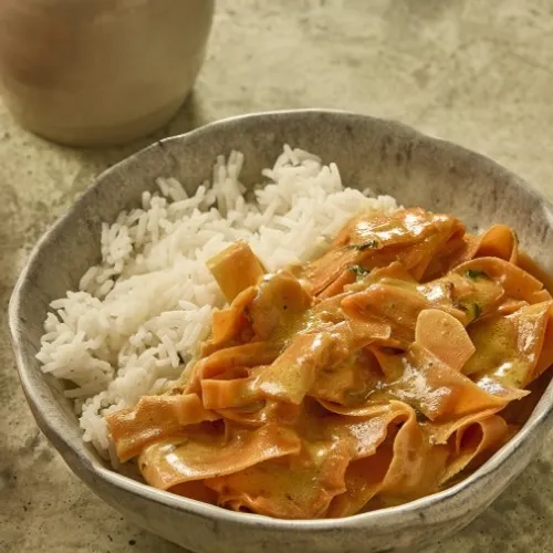 Tagliatelles de carottes et sauce coco