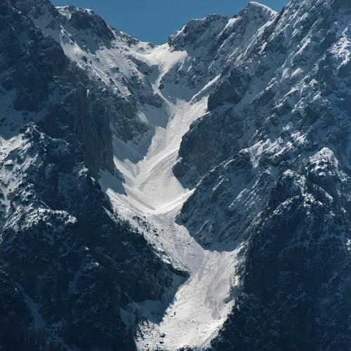 Avalanches : trois skieurs morts en trois jours dans les Hautes-Alpes