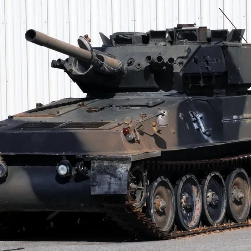 24/01/23 : La Pologne se dit prête à livrer des chars d’assaut...