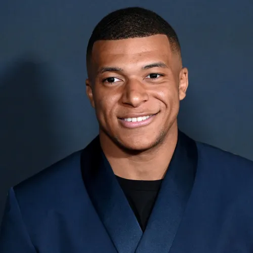  Kylian MBAPPÉ sera l'invité exceptionnel du JT de 20H de TF1 lundi...