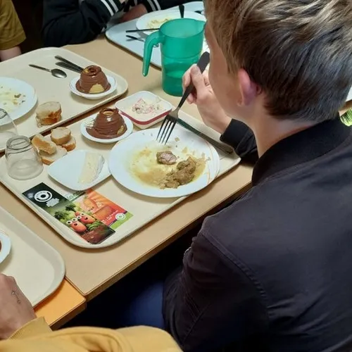 Les repas plus durables et bio dans les cantines d'Île-de-France