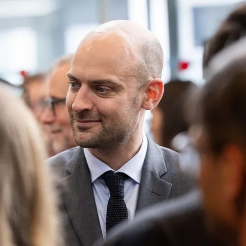 La France serait une « cible prioritaire de Vladimir Poutine »