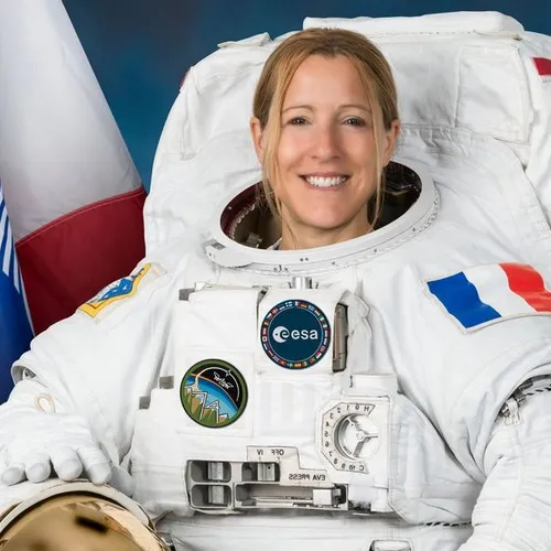 Sophie Adenot ressort dans l’espace