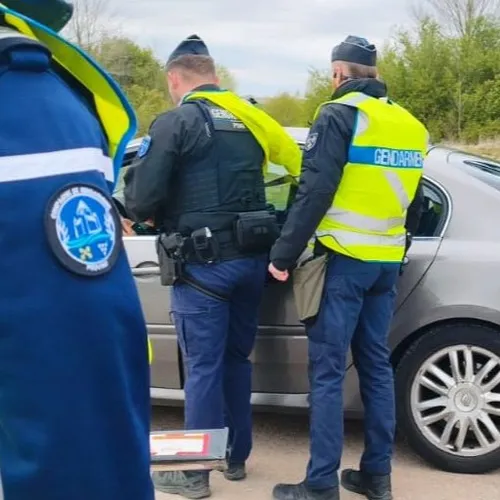 Certains conducteurs vont jusqu'à refuser un contrôle routier dans...