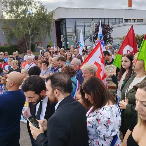 Une manifestation a eu lieu jeudi soir devant l’hôpital de Creil