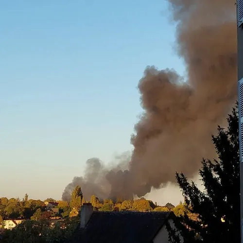Chartres : d'où venait cette colonne de fumée noire ?