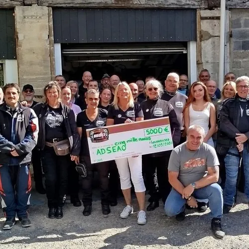 Les motards de l’Oise offrent 5.000 euros pour un projet de ferme...