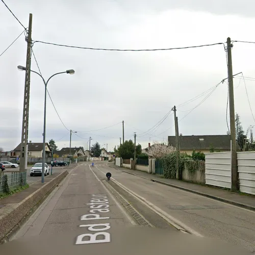 À Limay, des riverains du quartier de la gare dénoncent des...