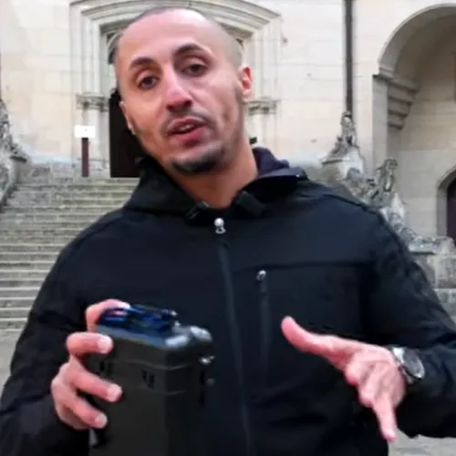 Amine le Conquérant convoqué en gendarmerie pour un survol de drone...