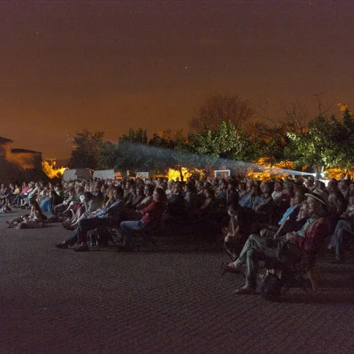 Trois séances de cinéma en plein air ce mois-ci au château de...