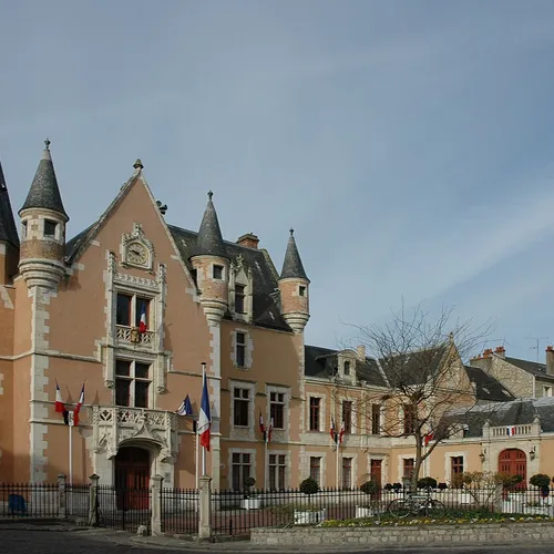 Un adjoint au maire d'Etampes pourrait être impliqué dans une...