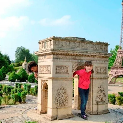 Visitez la France autrement à Élancourt 