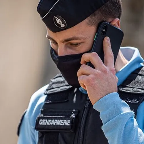 Un couvreur de 22 ans condamné à près de 2 ans de prison pour avoir...