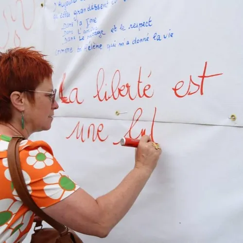 Un mur d’expression pour les femmes à Abbeville