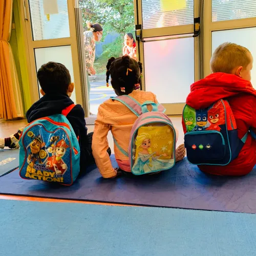 Les parents veulent une troisième classe de maternelle à Camon