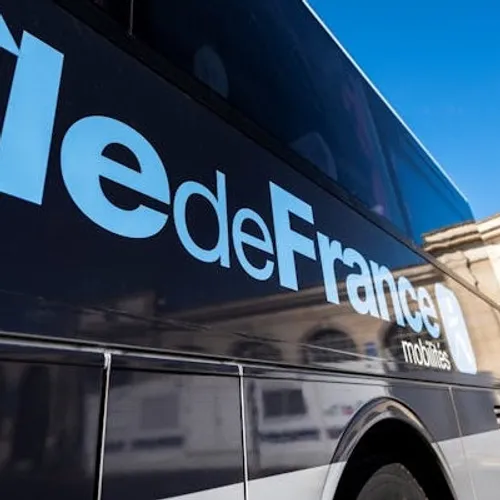 Grave accident lundi après-midi à Chelles : une femme bloquée sous...